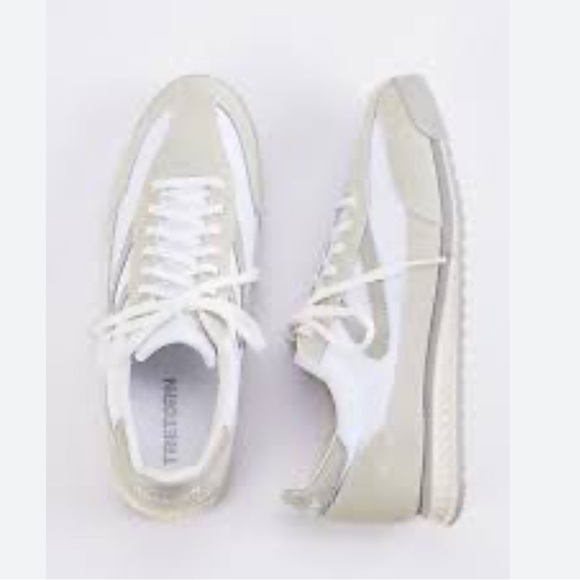 Tretorn Shoes - Tretorn Women's Rawlins Kristine Lace Up Jogging Sneakers Size 9.5